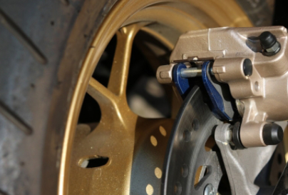 Implementation brakeless Release implementation brakes